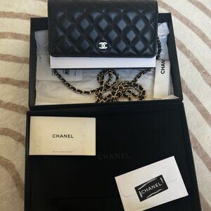 Lambskin Quilted Wallet On Chain WOC Black